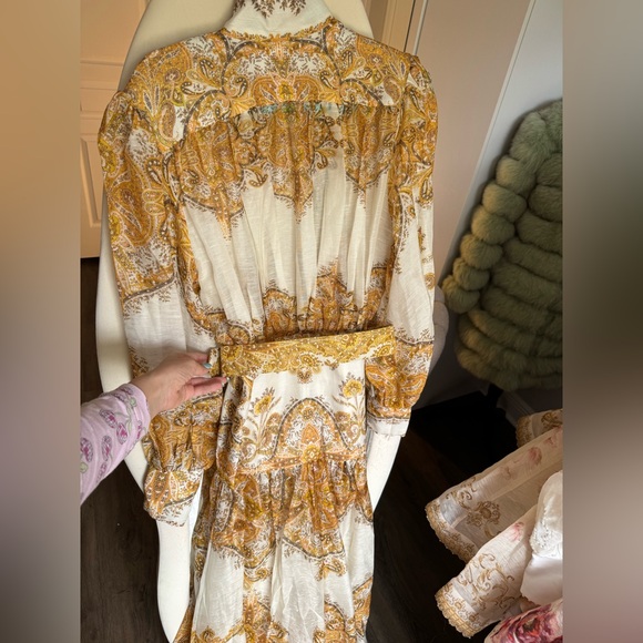 ZIMMERMANN
Zippy Billow Dress
$1,995 Golden Paisley size 3 large - Picture 8 of 10